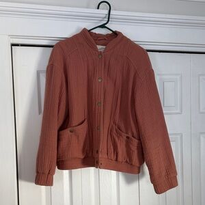 Universal Thread Women's Quilted Bomber Jacket - Brick Red